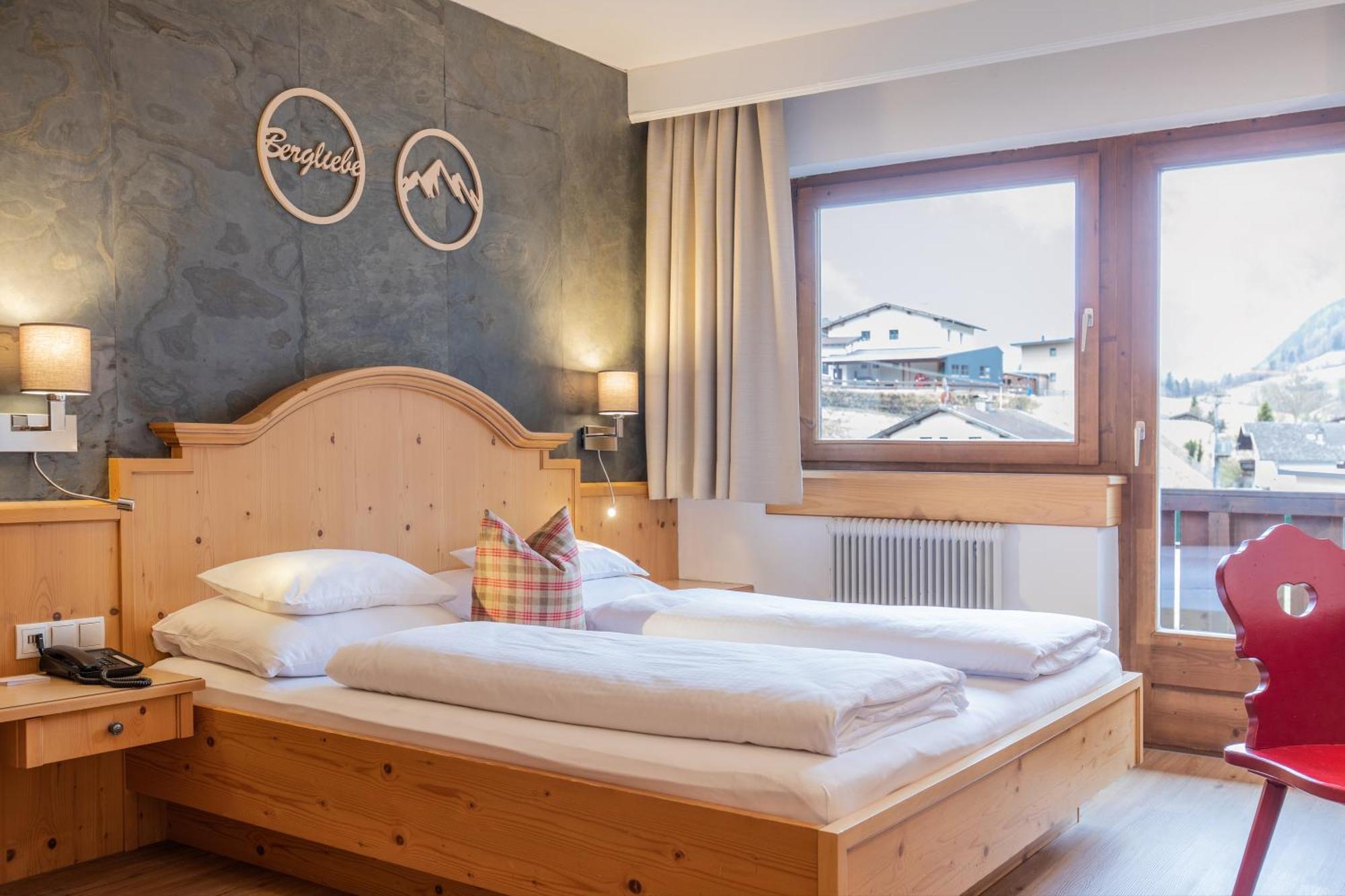 Familien- & Vitalhotel Auenhof Fulpmes Exteriér fotografie